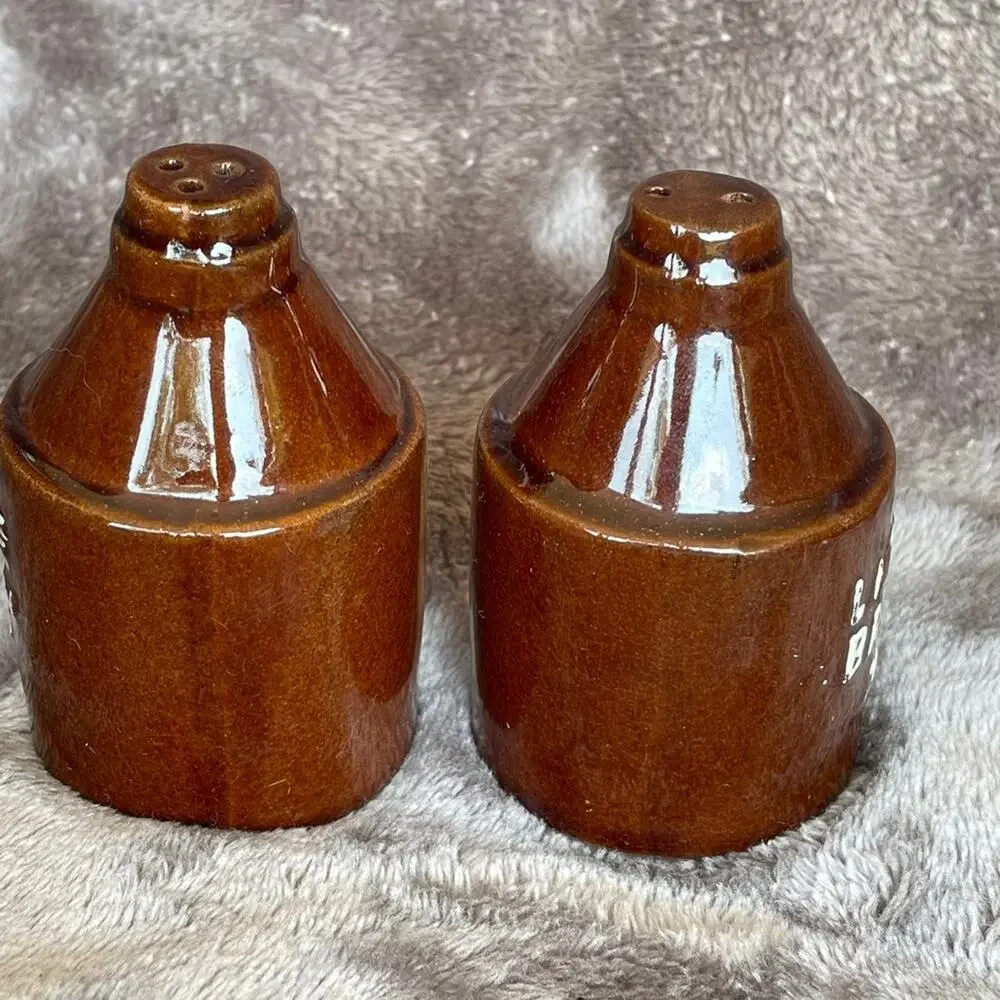 Little Brown Jug Salt & Pepper Shakers Vtg Moonshine Jugs 3